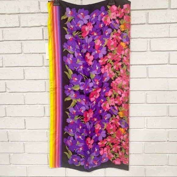 Gucci Silk Degrade Black Multicolor Floral Square Scarf - Picture 8 of 16